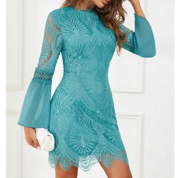 Luxe Lace Flounce Sleeve Party Evening Dress - Picture 4 of 15